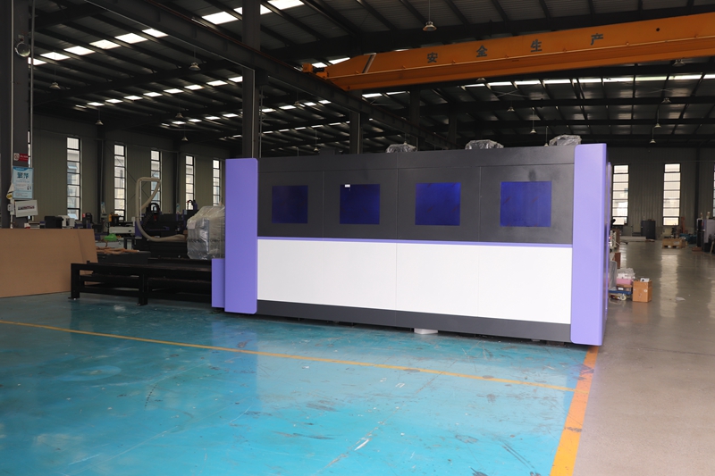 Industrial 3015 6000 watt Fibe - Industrial Fiber Laser Cutting Machine 评论和价格