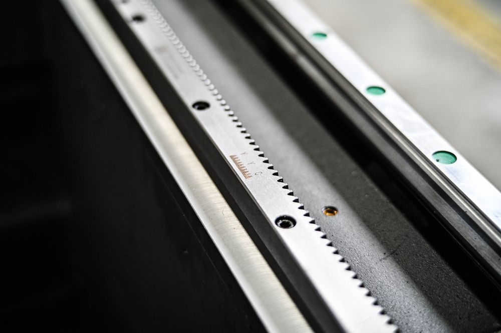 Professional Industrial Laser  - Industrial Fiber Laser Cutting Machine 评论和价格